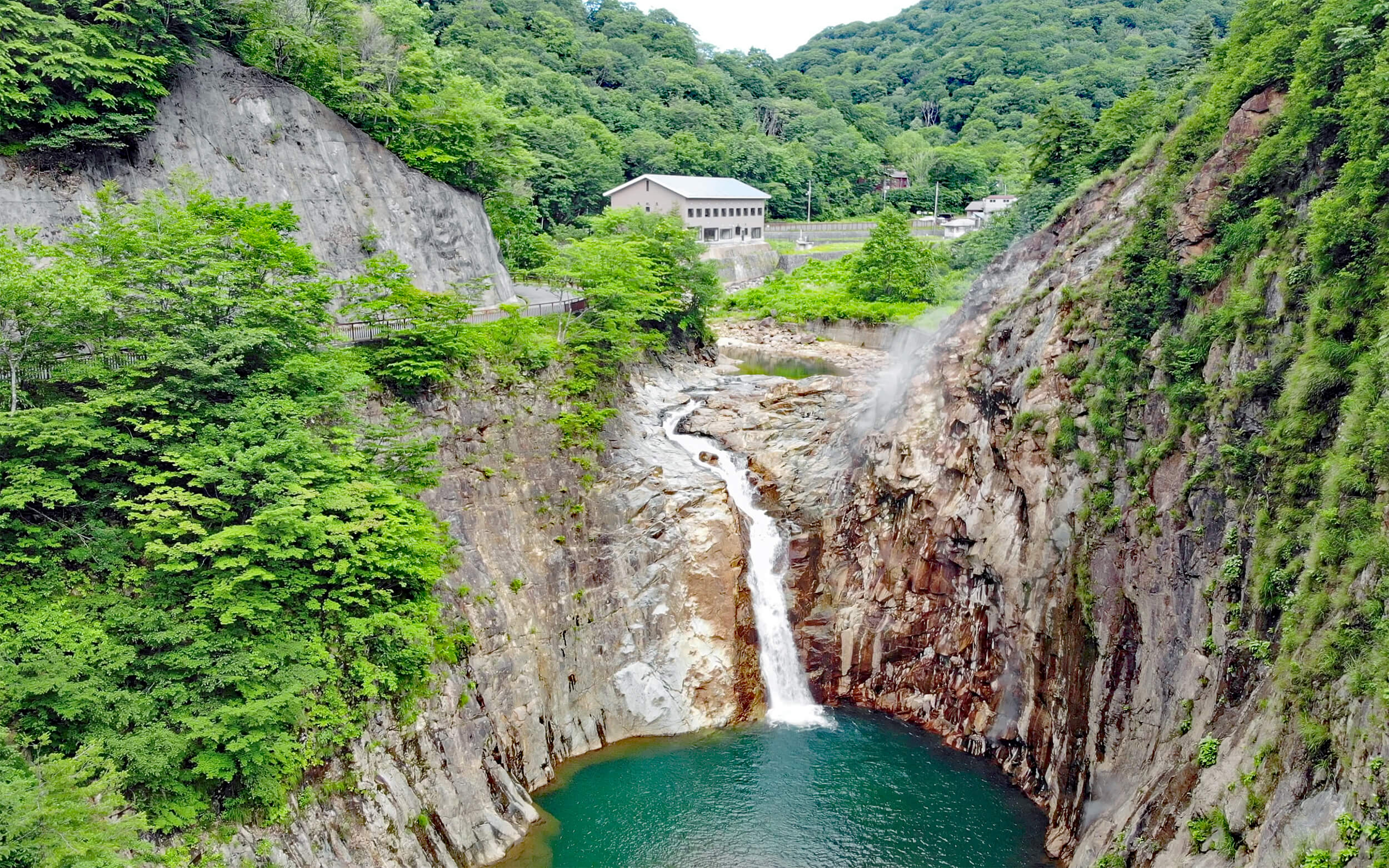 image02